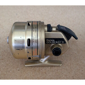 Vintage Daiwa Goldcast II Fishing Reel Japan PARTS/REPAIR